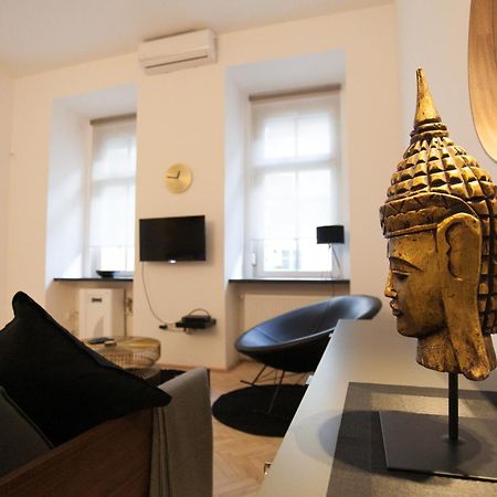 Real Delux Apartment Next To Gozsdu & Synagogue Budapest Ngoại thất bức ảnh