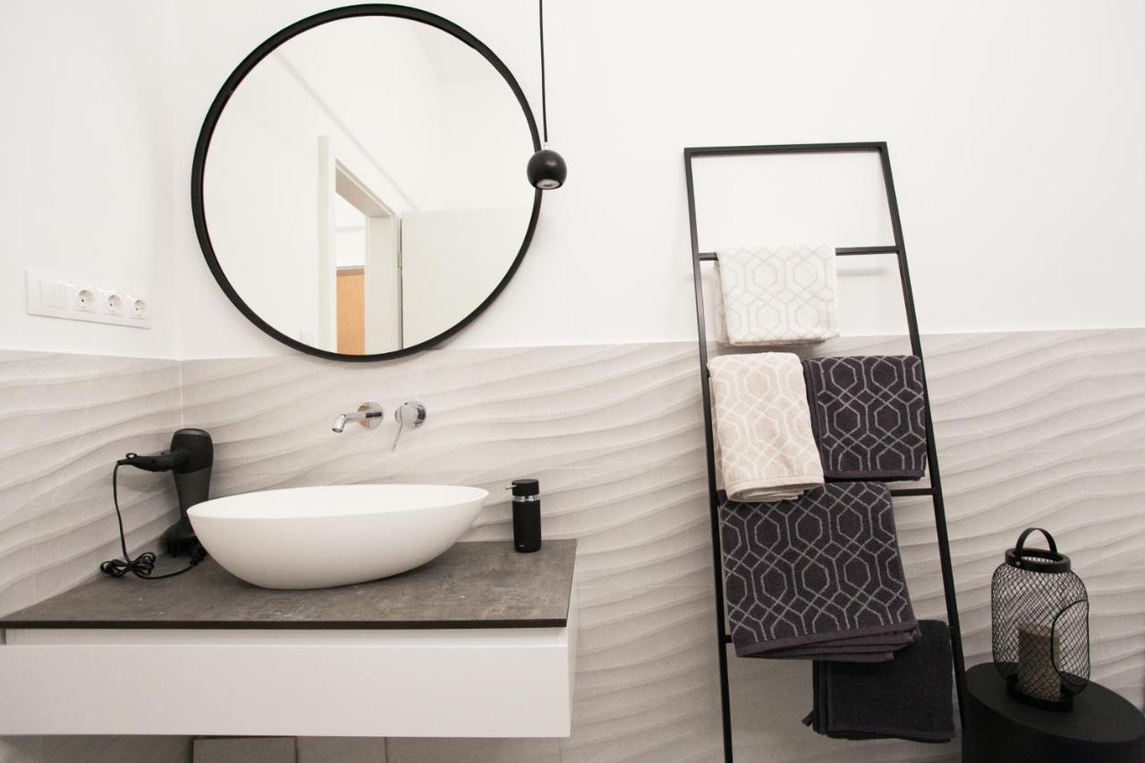 Real Delux Apartment Next To Gozsdu & Synagogue Budapest Ngoại thất bức ảnh