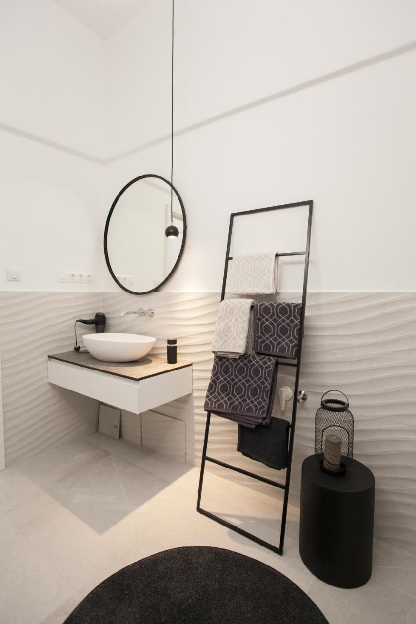 Real Delux Apartment Next To Gozsdu & Synagogue Budapest Ngoại thất bức ảnh